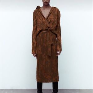 NWT Zara Jacquard Set - Top With Knot and Mid Length Skirt